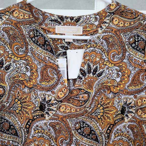 MICHAEL Michael Kors Paisley Short Sleeve Top - Gold and Black - Picture 2 of 11